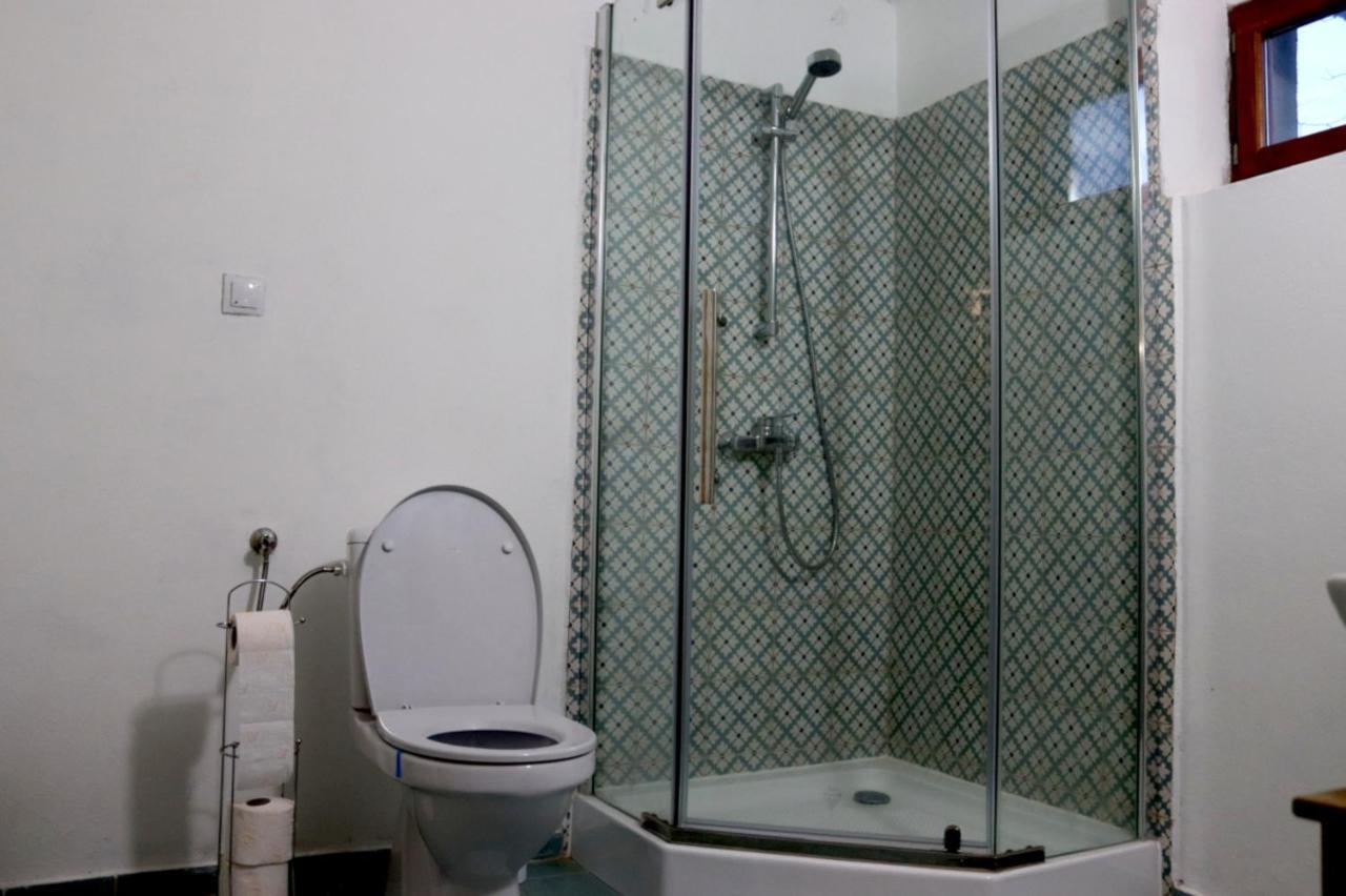 Galeria Turismului Montan Guest House คือร์ตีโชอารา ภายนอก รูปภาพ